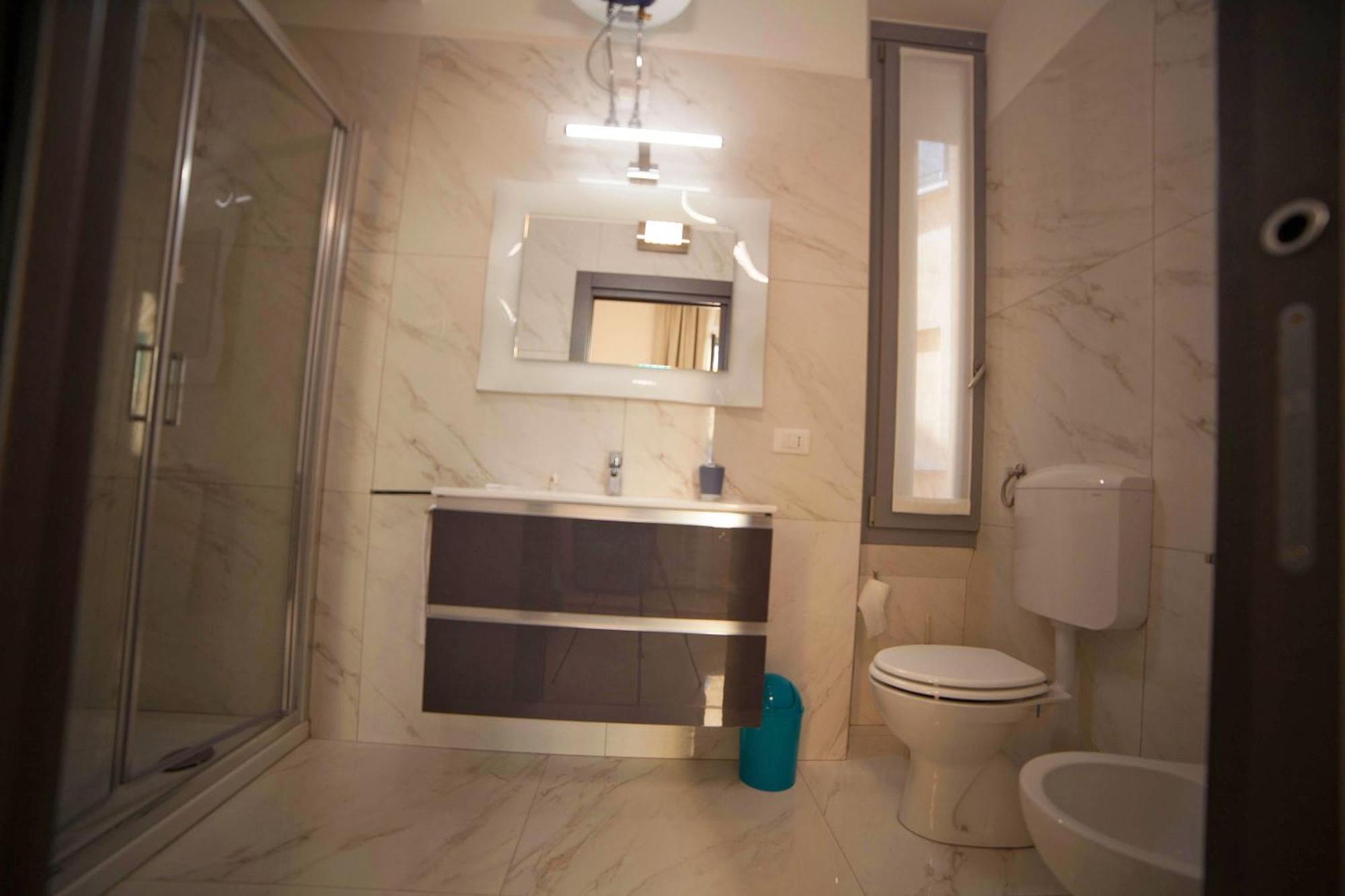 Affittacamere Imhome - Cadorna House 2*