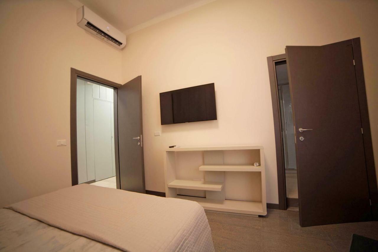 Affittacamere Imhome - Cadorna House 2*
